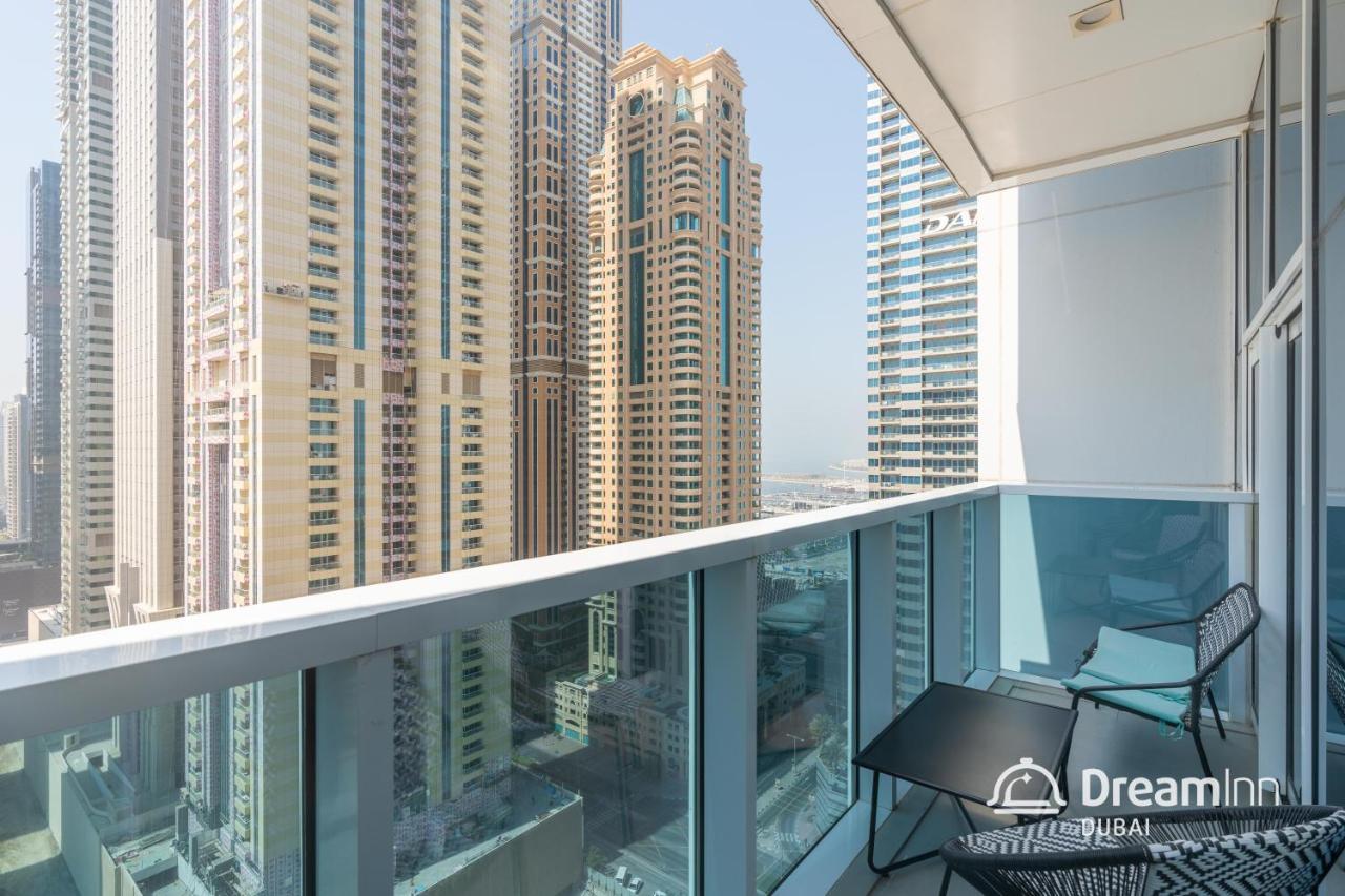 Dream Inn Apartments - Marina Arcade Tower Дубай Экстерьер фото